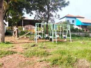 balançoires-tumpaing russei2